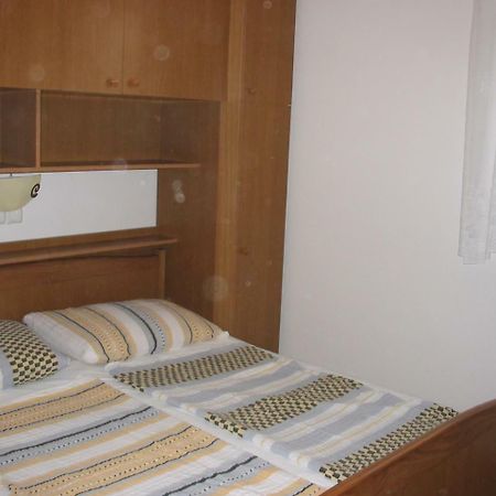 Apartmani Manuela Lopar Ruang foto