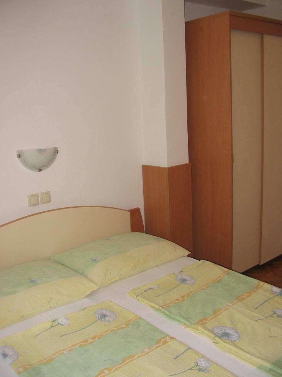 Apartmani Manuela Lopar Ruang foto